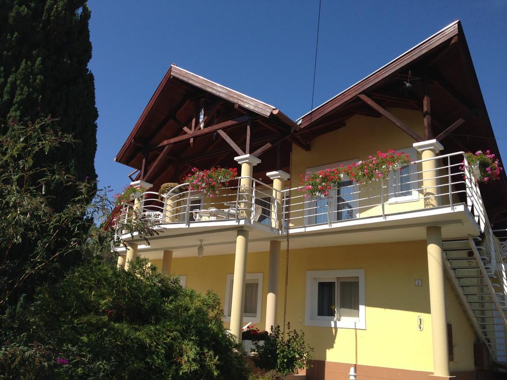 Villa Natalia Heviz Luaran gambar