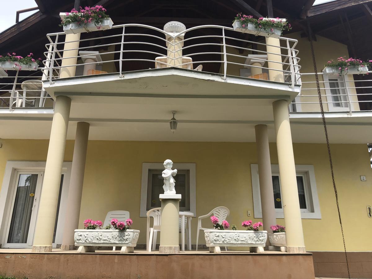 Villa Natalia Heviz Luaran gambar