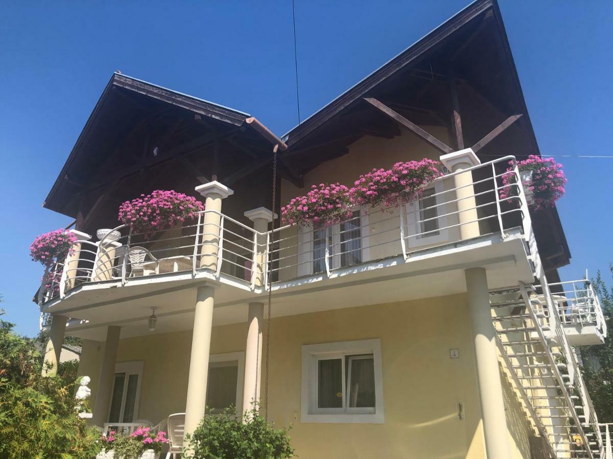 Villa Natalia Heviz Luaran gambar