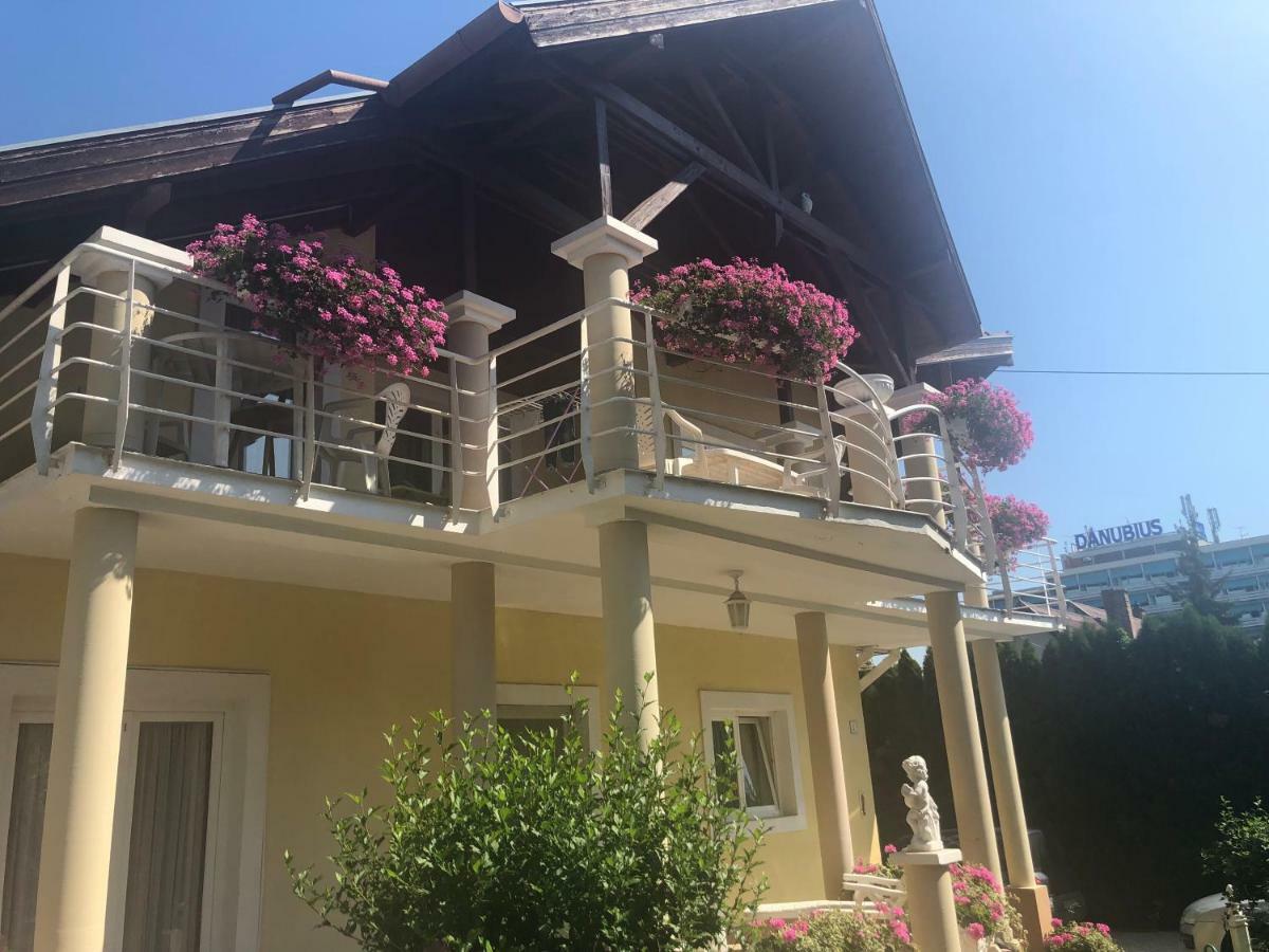 Villa Natalia Heviz Luaran gambar